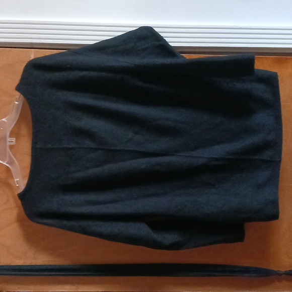 Duffy Top - Picture 3 of 6